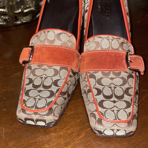 Coach "Lizzie" fabric and leather heels size 6 - Picture 2 of 6